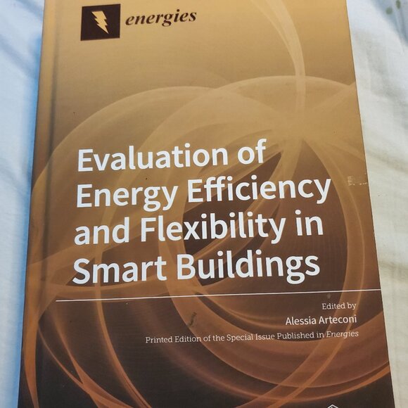 Evaluation of Energy Efficiency and Flexibility in Smart Buildings HARDCOVER - Picture 1 of 1